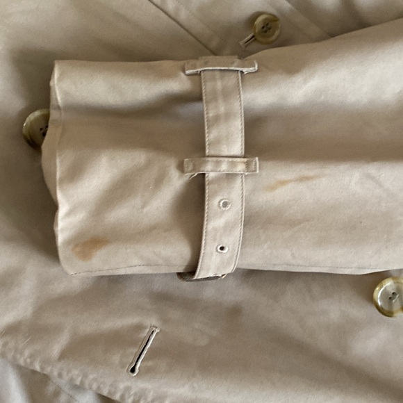 Vintage Burberry Trench Coat - Picture 9 of 10